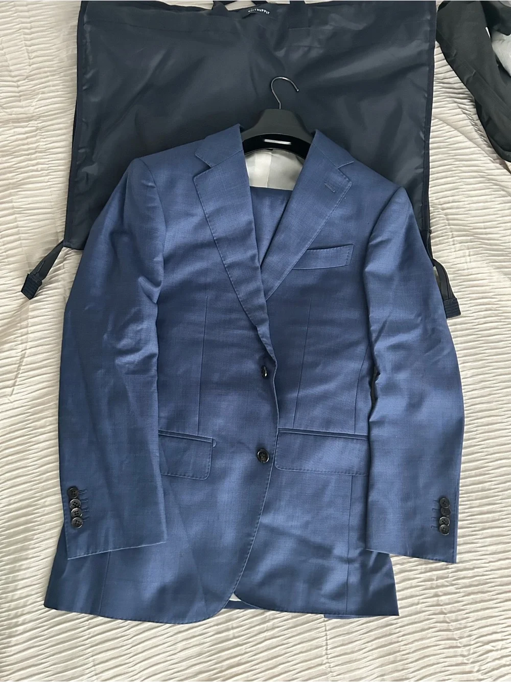 Suitsupply lightweight nylon